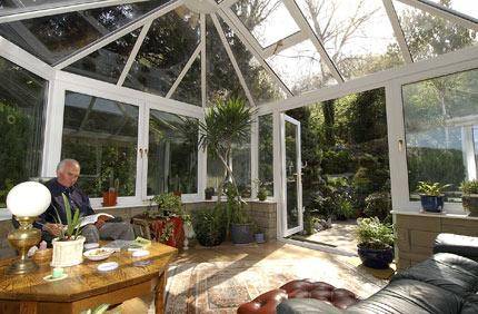 DESIGNERS AND BUILDERS OF MODERN & TRADITIONAL CONSERVATORIES IN HARLOW