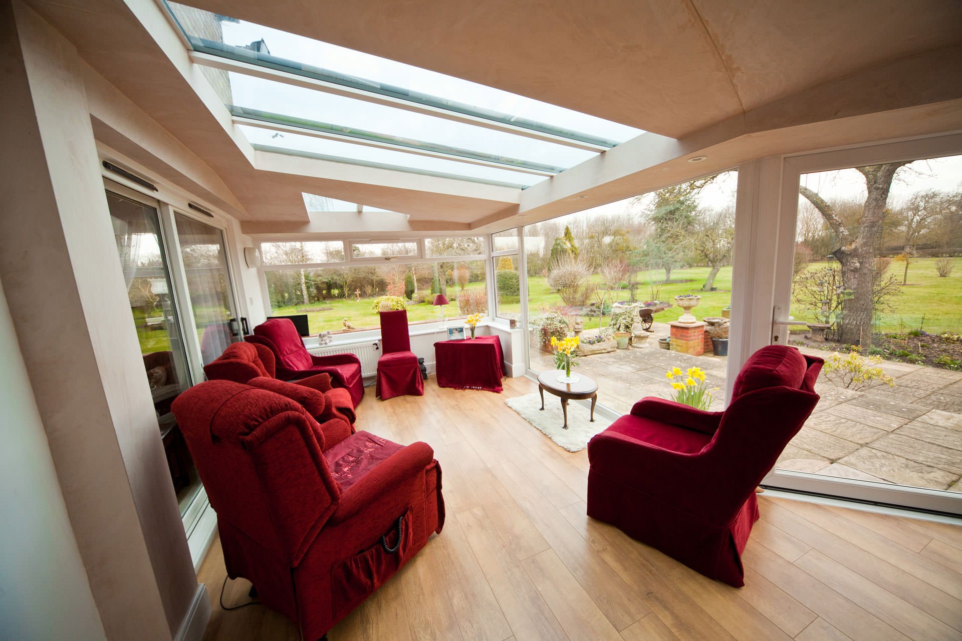 modern lean-to conservatories brentwood
